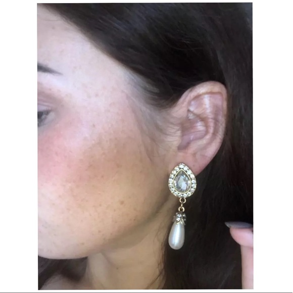 Vintage teardrop pearl earrings - Picture 7 of 10